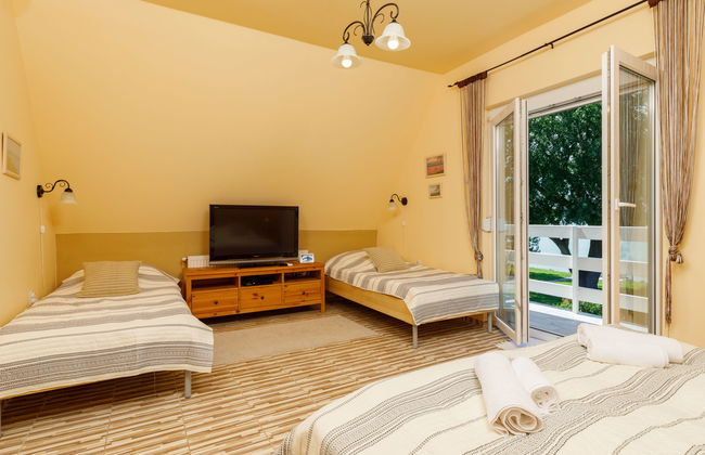 3 bedroom House in Balatonlelle with garden and terrace - Photo 14