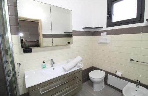 Corona's Apartment- Fronte Spiaggia - Foto 12