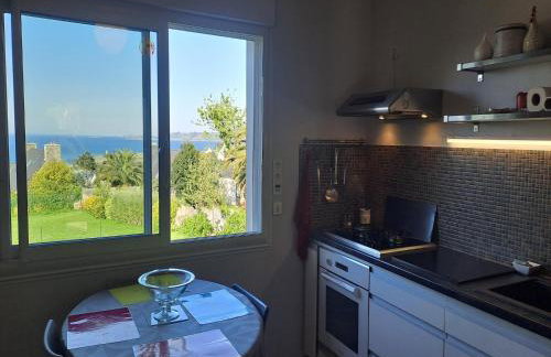 Holiday Home in Perros-guirec Near Beaches - Foto 36