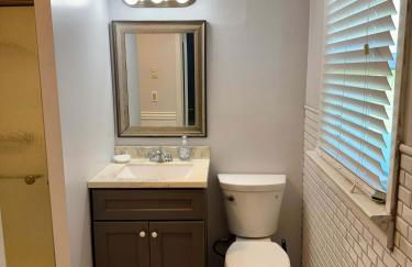 Serene Bayou Retreat - Spacious Family Home - Foto 7