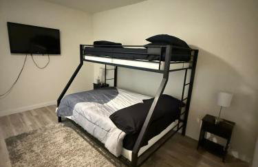 Spacious 3 bedroom 2 bath home in Downtown - Foto 71