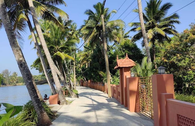 Tentgram Alleppey Riverfront - Foto 14