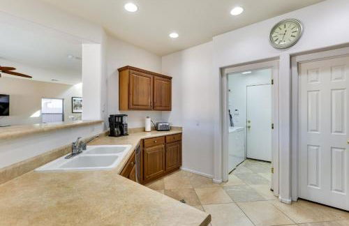 Pool, Game Room! Family-Friendly Surprise Retreat - Foto 9