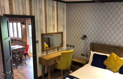 Sandy Balls Holiday Park Pet Friendly Lodge - Photo 6