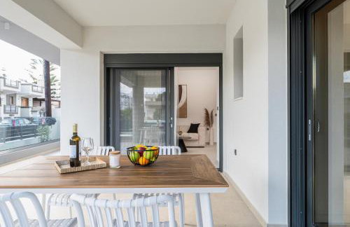 Estia Comfort Stay - Photo 17