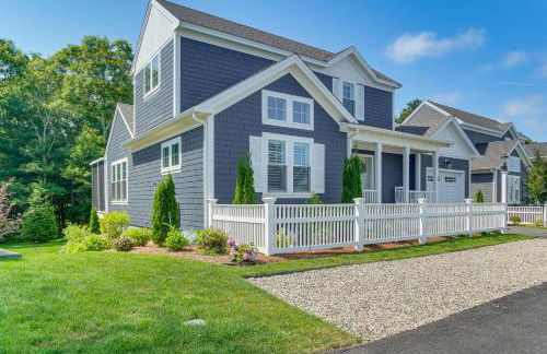 2 Mi to Public Beach! Cape Cod Gem with Fire Pit - Foto 34