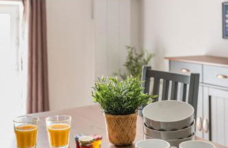 Appartement sous combles - vieille batisse proche centre ville - Foto 8