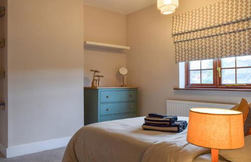 Queens Manor - Photo 11