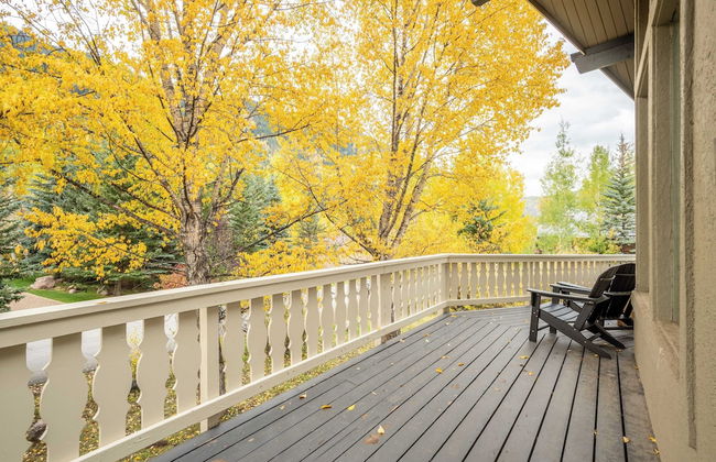 Bighorn by Avantstay Spacious Ski Cabin w/ Sprawling Porch, Views & Hot Tub! - Foto 36