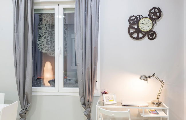 Charming Apt. Historic District - Sol - Photo 30