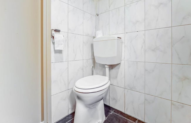 Tranquil Holiday Home in Lage Zwaluwe With Terrace - Photo 51