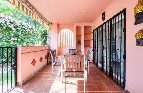 Apartamento en Marbella Guadalmina primera linea de campo de golf Los Cartujanos - Photo 4