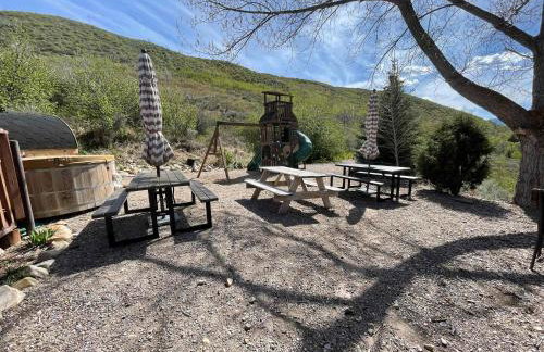 Large Off-Grid Luxury Cabin- creek land & views - Foto 57