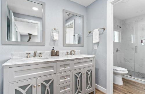 Desert Oasis - Firepit, Stargazing, Kitchen Essentials, 5 Acres, & Joshua Trees - Sleeps 6 Comfortably, 7 with Sofa, 8 Maximum - Foto 21