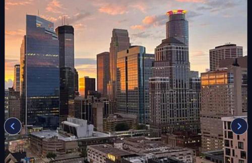 Luxury Skyline view of Minneapolis - Foto 6