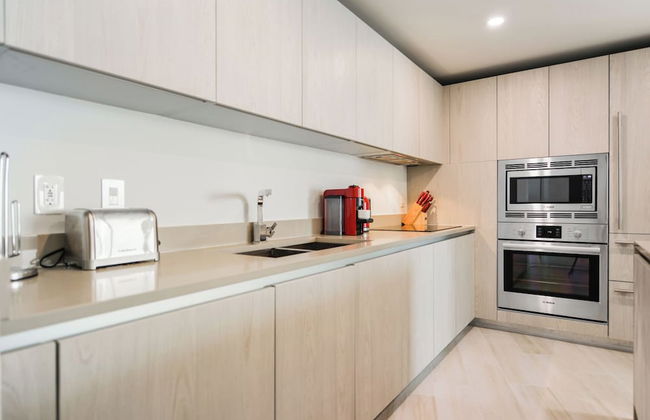 Luxury Beachfront Condo - Foto 77