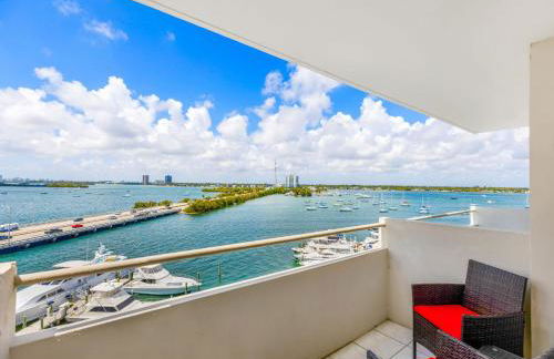 Waterfront Studio Condo in the Heart of Miami - Skyline & Bay Views - Foto 15