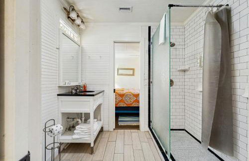 Dog-Friendly Cottage by the Beach with Private Pool, Pool Spa, & Free WiFi - Foto 15