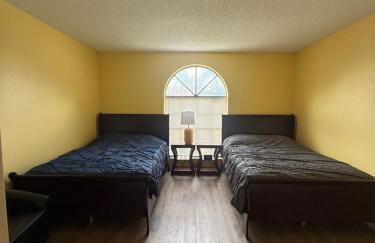 Sunny Orlando Oasis - Cozy 2 Bedroom house near Disney - Foto 2