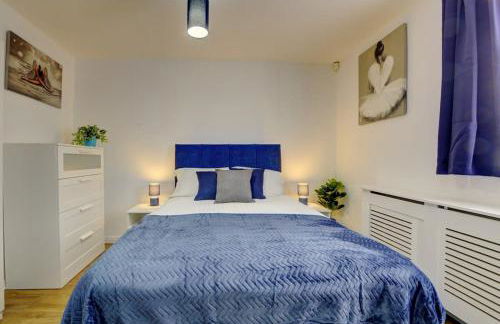 5 bedrooms, sleeps up to 16, secure parking space & comfort - Foto 26