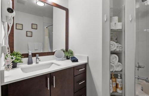 Luxury 1BR Apt-Pool RWJ-Rutgers StPeter-Free Parking - NYC316 - Foto 29