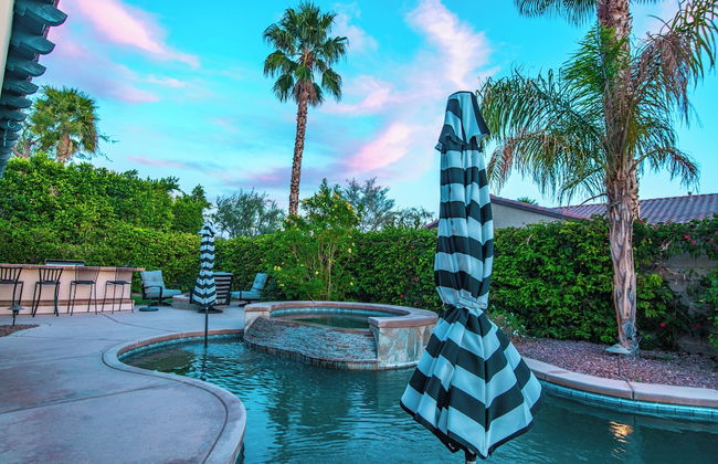 5BR Resort Style Entertainer with Pool, Spa, BBQ - Foto 33