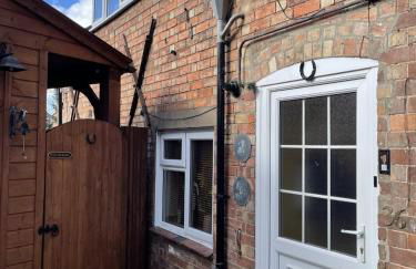 The Corner House, 36, Broadway Road, - Foto 18