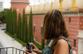 Apartamentos enfrente del Museo Dalí - Serena Stays - Foto 8
