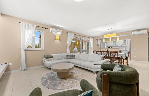 Villa Sterpazzi for 8 people near Poreč with 38 m2 heated pool, sea view & wellness - Foto 14