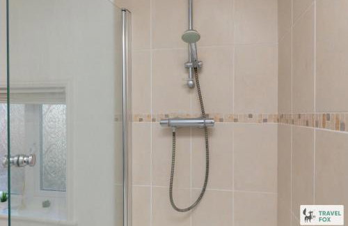 Rocester Rest close to Alton Towers & JCB, Netflix - Foto 9