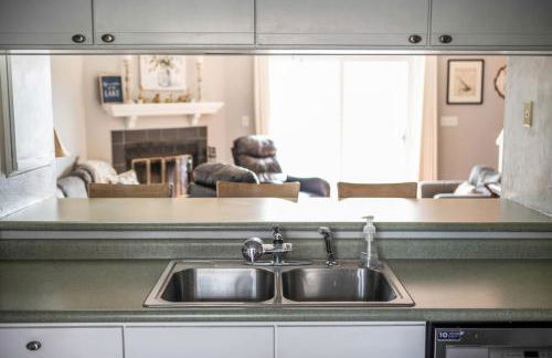 Harbor Ridge - Lakefront Retreat, Great Views, Pool and Dock Access! - Foto 16