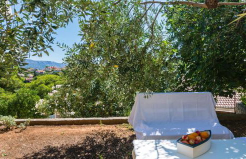 Nice Home In Splitska - Supetar - Photo 12