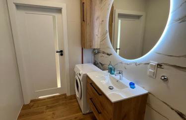 Apartament Słoneczny widok boczny na jezioro - Foto 13