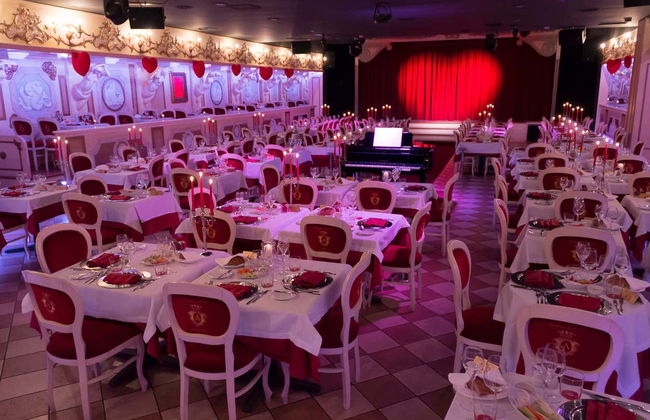 Luxury Dinner + Avanspettacolo Venezia Cabaret Show - Photo 8
