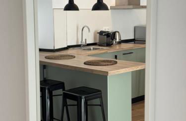 Plaza Victoria Apartments - Photo 37