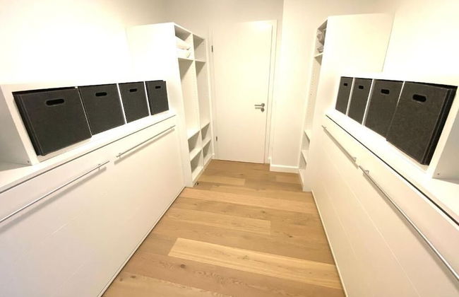 2 Bedrooms Flat in Center with Parking - Photo 22