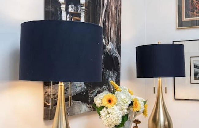 High-design Loft on Historic Alley Park Free - Photo 33