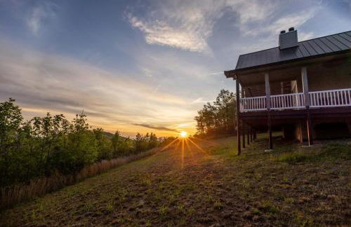 Mountain Top Escape w Hot Tub, Fireplace and Views - Foto 3