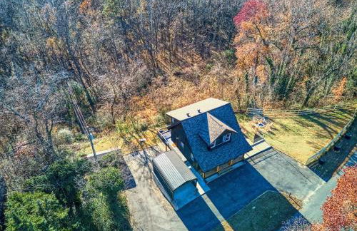 The Black Log Cabin - Hot Tub & Game Room - Foto 49