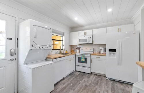 Paradise Palms- Tropic Suite- Pool - Steps to Ocean - 10 min to Downtown - Foto 10