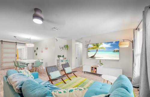 Heated Pool Gameroom Lux House near Beach - Foto 1