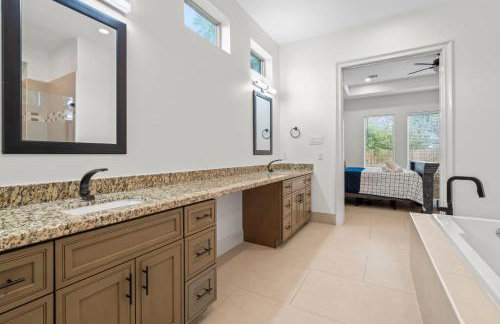 Stardust Retreat Stylish Stay in Beach Town - Foto 17