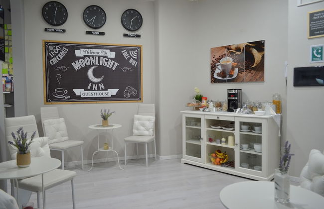 Moonlight Inn Guest House - Photo 2