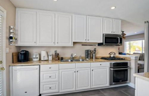 Nice home, Ocean views, and open space views. - Photo 33