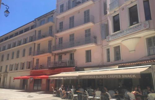 Le Vieux Port Apartments - Photo 43