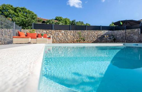 Awesome Home In Lakmartin - Photo 2