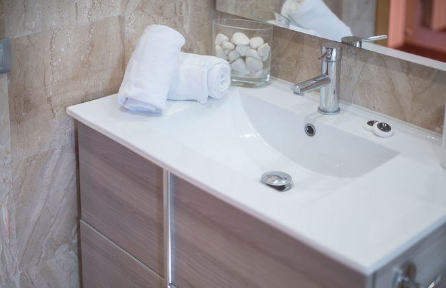 Modern House For Families (R77) - Photo 27