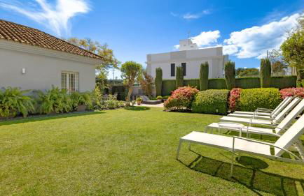 VACATION MARBELLA I Guadalmina Golf Front Villa, Private Pool, Close to the Beach - Photo 52