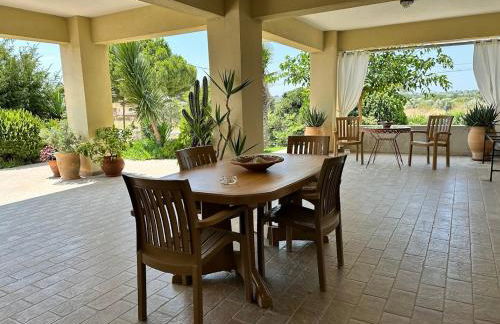 Comfortable Home - Photo 12