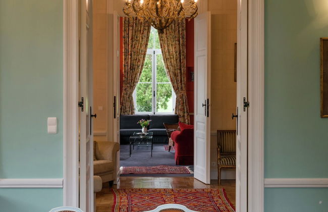 Beautiful Manor House in a Park Near Rochefort - Foto 28